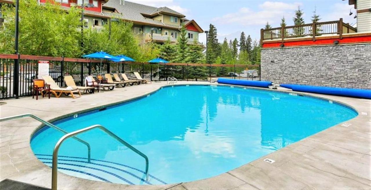 Renovated Condo, 2Br, 2Ba, Heated Pool, 3 Hot Tubs, Pets Welcome! แคนมอร์ ภายนอก รูปภาพ