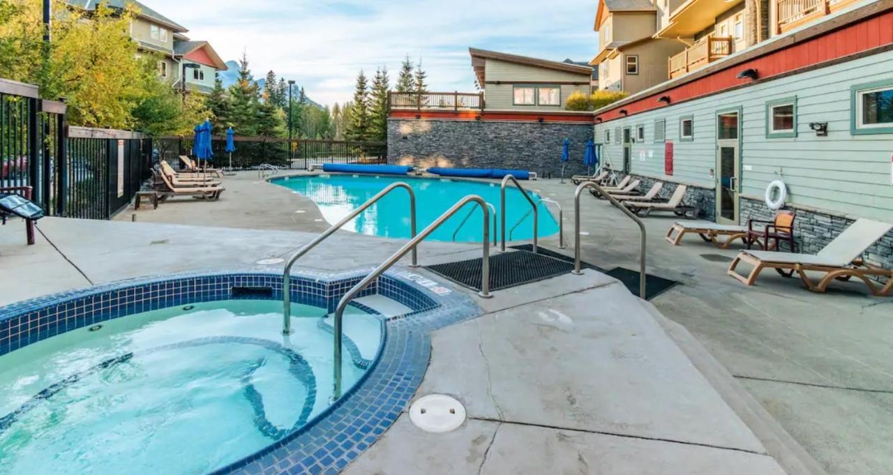 Renovated Condo, 2Br, 2Ba, Heated Pool, 3 Hot Tubs, Pets Welcome! แคนมอร์ ภายนอก รูปภาพ